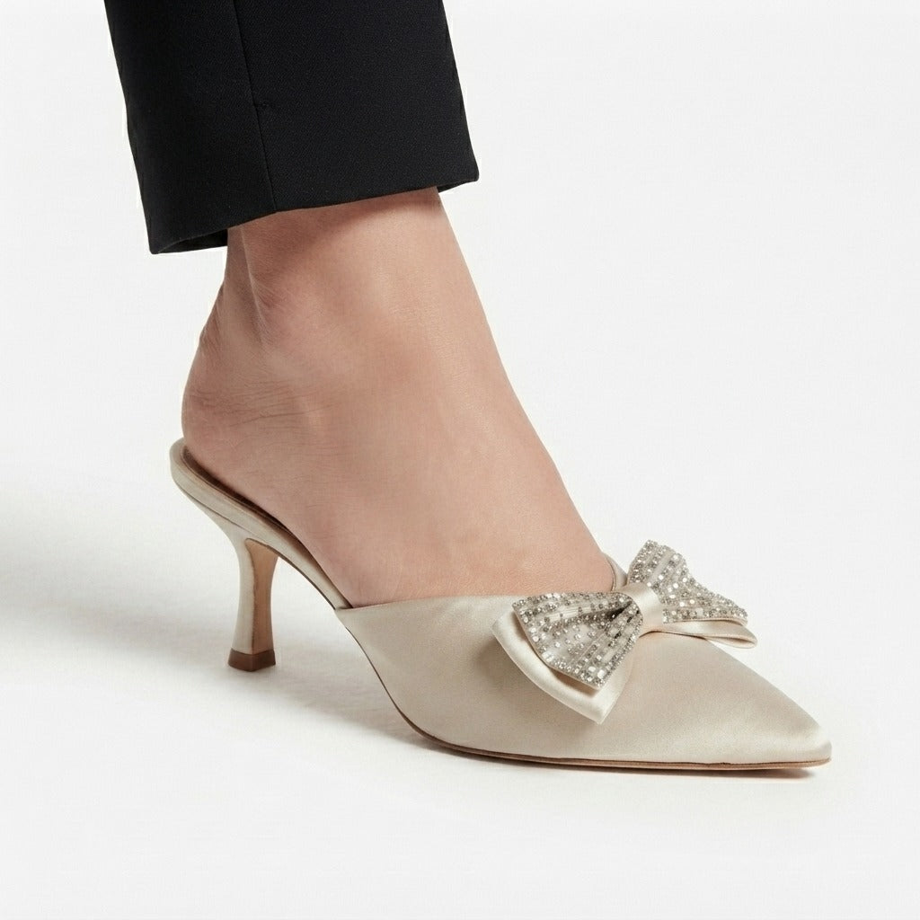 IVORY BOW DETAIL KITTEN HEELS