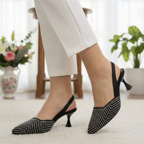 Crystal Maze Pointed Pumps